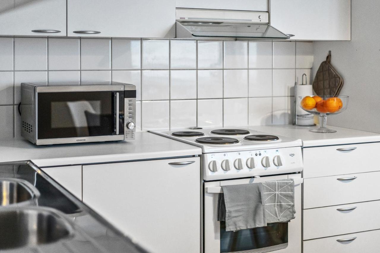 Apartment Sleepwell Sukkula With Private Sauna And Parking Turku Exterior foto